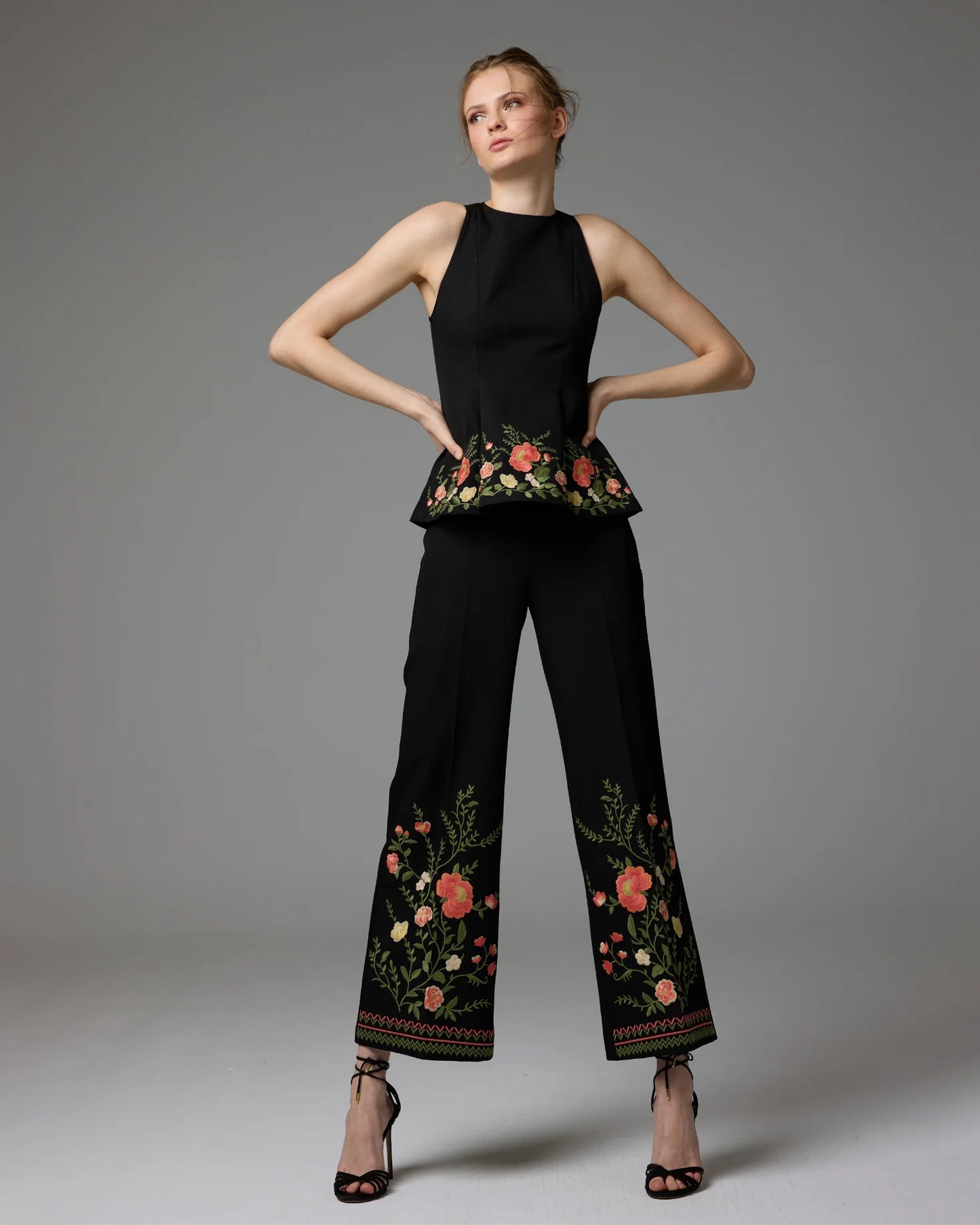 Pantalón Adana de IQ Collection · PORTICO Concept, Turó Park Barcelona (vista 2)