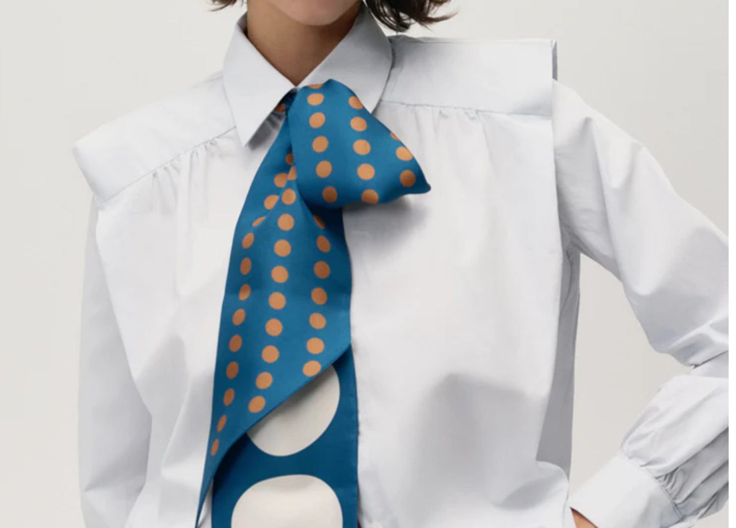 Pañuelo Lola petroleum