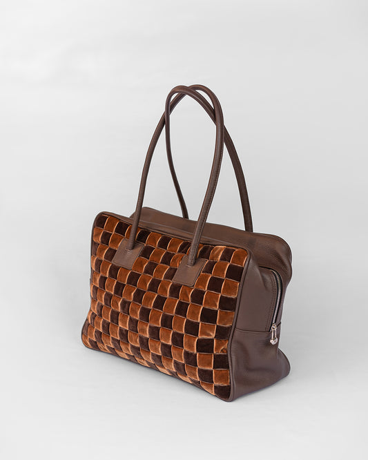 Bolso Inés Marrón de Velvet Atelier, vista lateral