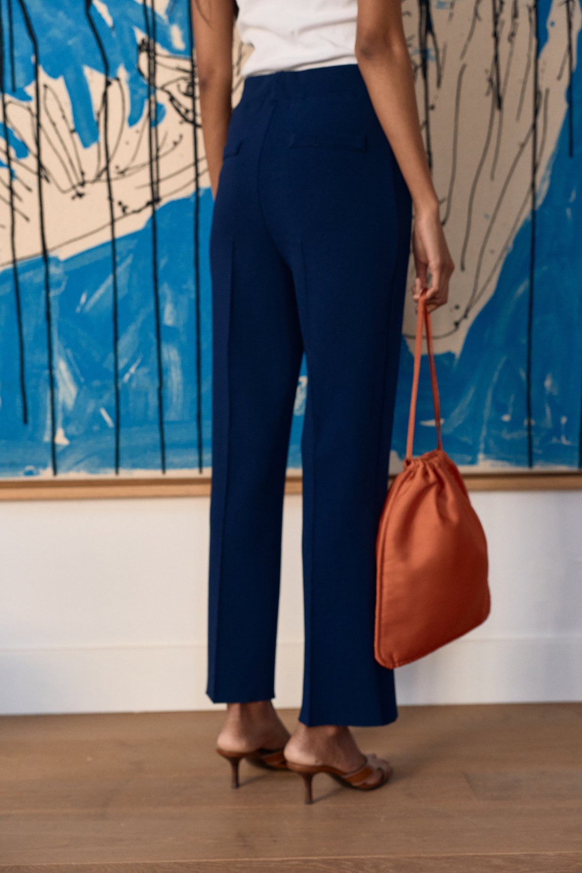 Bolsito Clara naranja de Laia Alen – Laia Alen · PORTICO Concept, Turó Park Barcelona (vista 4)
