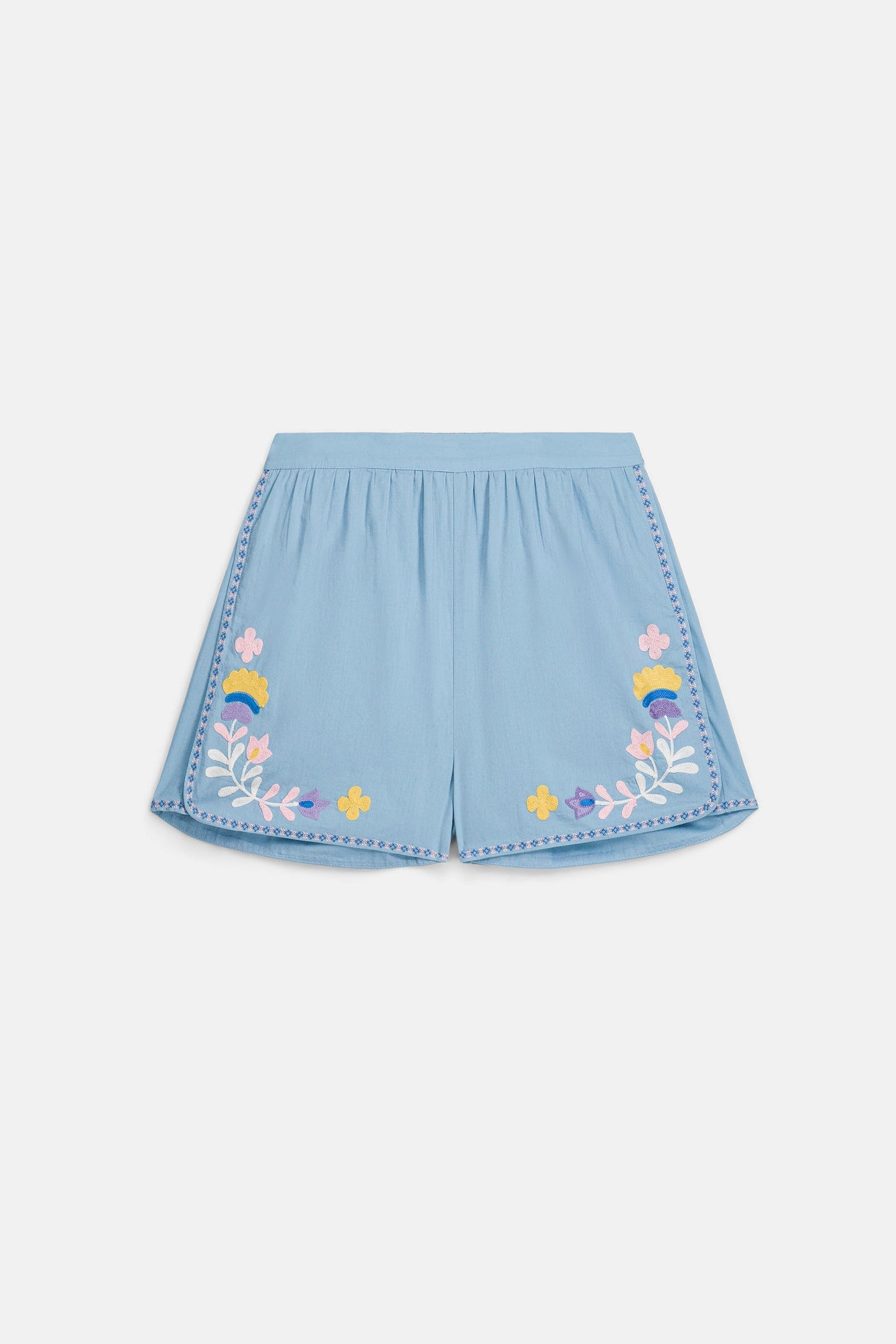 Short Maiwa, pantalón corto azul stone blue con bordado – Louise Misha · PORTICO Concept, Turó Park Barcelona (vista 5)