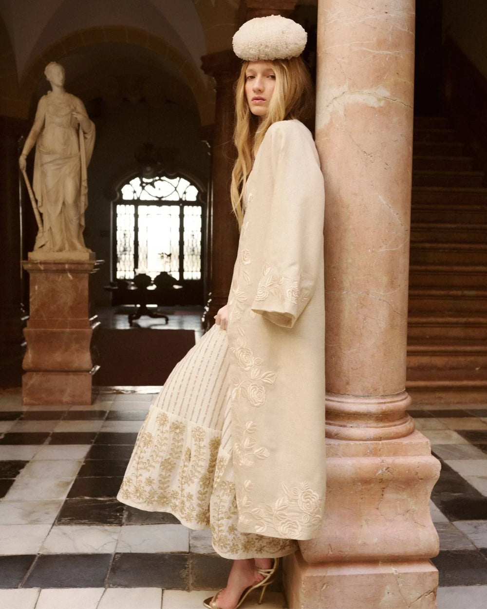Kaftán Kyoto en algodón beige – IQ Collection · PORTICO Concept, Turó Park Barcelona