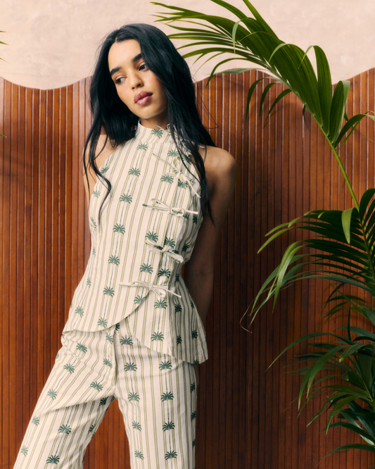 Top Renata Pahoa con escote halter y estampado de palmeras – Laganini · PORTICO Concept, Turó Park Barcelona