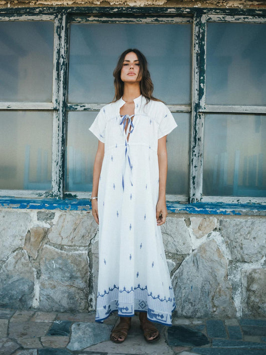 Serenity Dress White de Cosmology · 100% algodón Jamdani tejido a mano