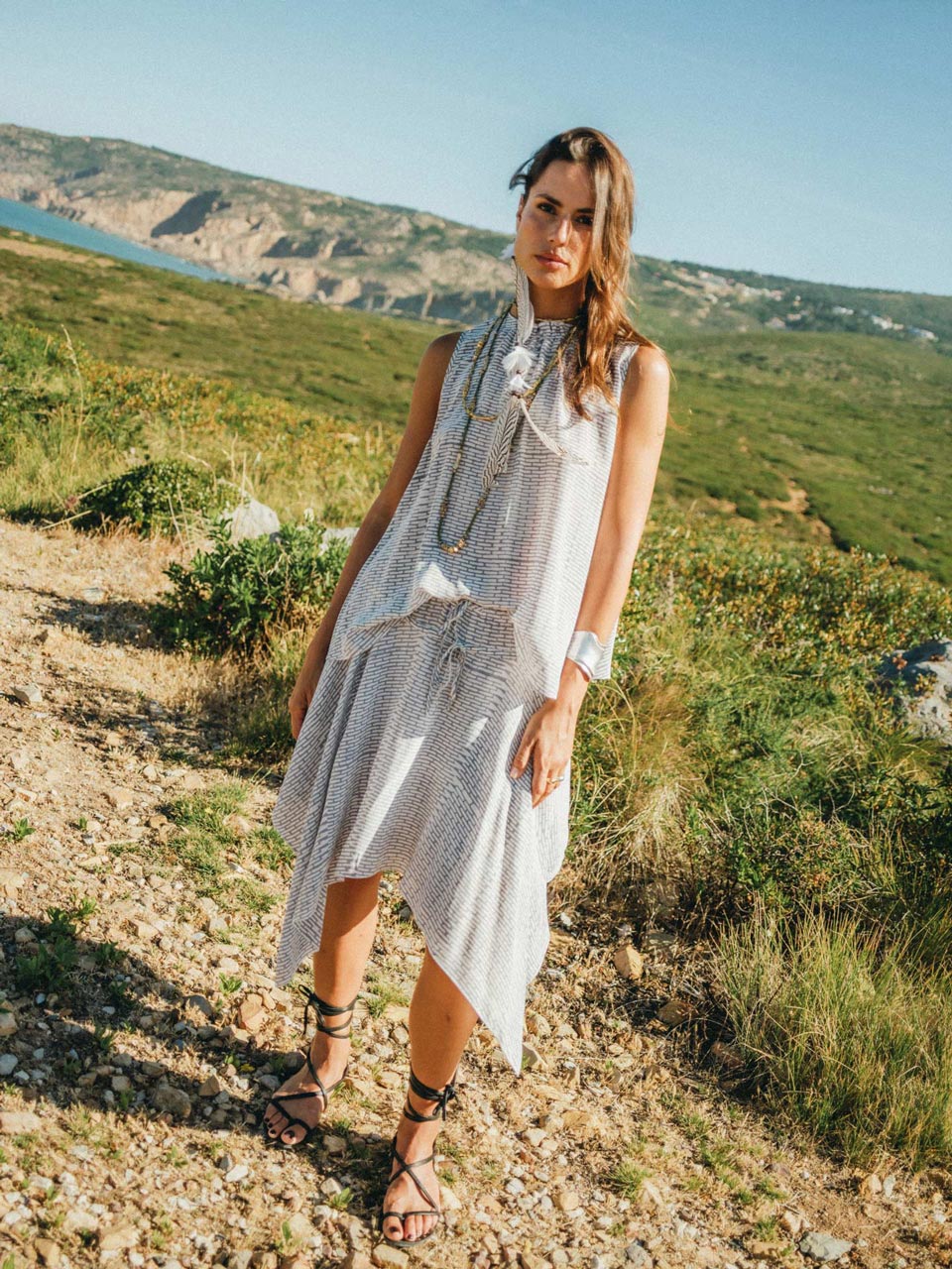 Elara Skirt de Cosmology · 100% seda crepé con estampado a mano