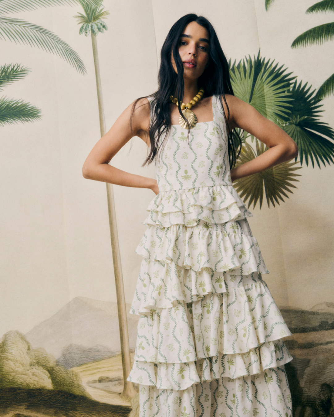 Vestido Daiquiri Hawai midi de volantes con estampado verde – Laganini · PORTICO Concept, Turó Park Barcelona (vista 2)