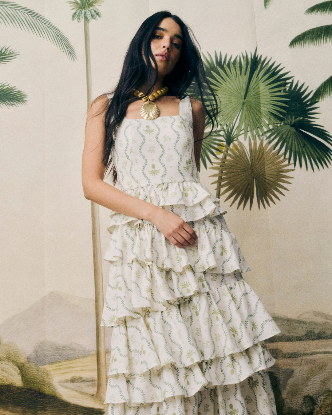 Vestido Daiquiri Hawai midi de volantes con estampado verde – Laganini · PORTICO Concept, Turó Park Barcelona (vista 4)