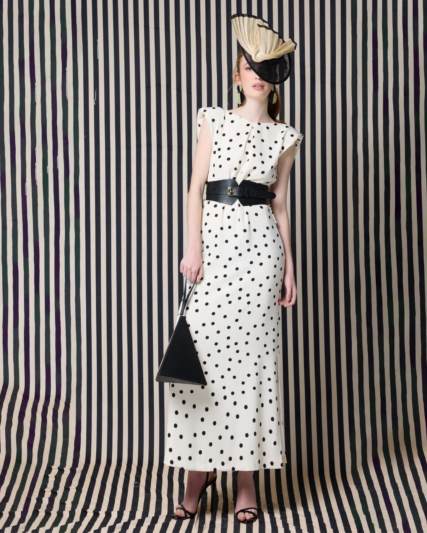 Vestido Miri midi de lunares de IQ Collection · PORTICO Concept, Turó Park Barcelona (vista 3)