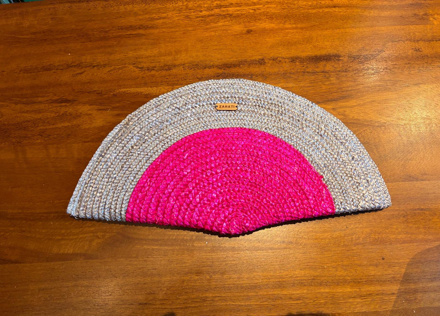 BOLSO ABANICO GRIS FUCSIA