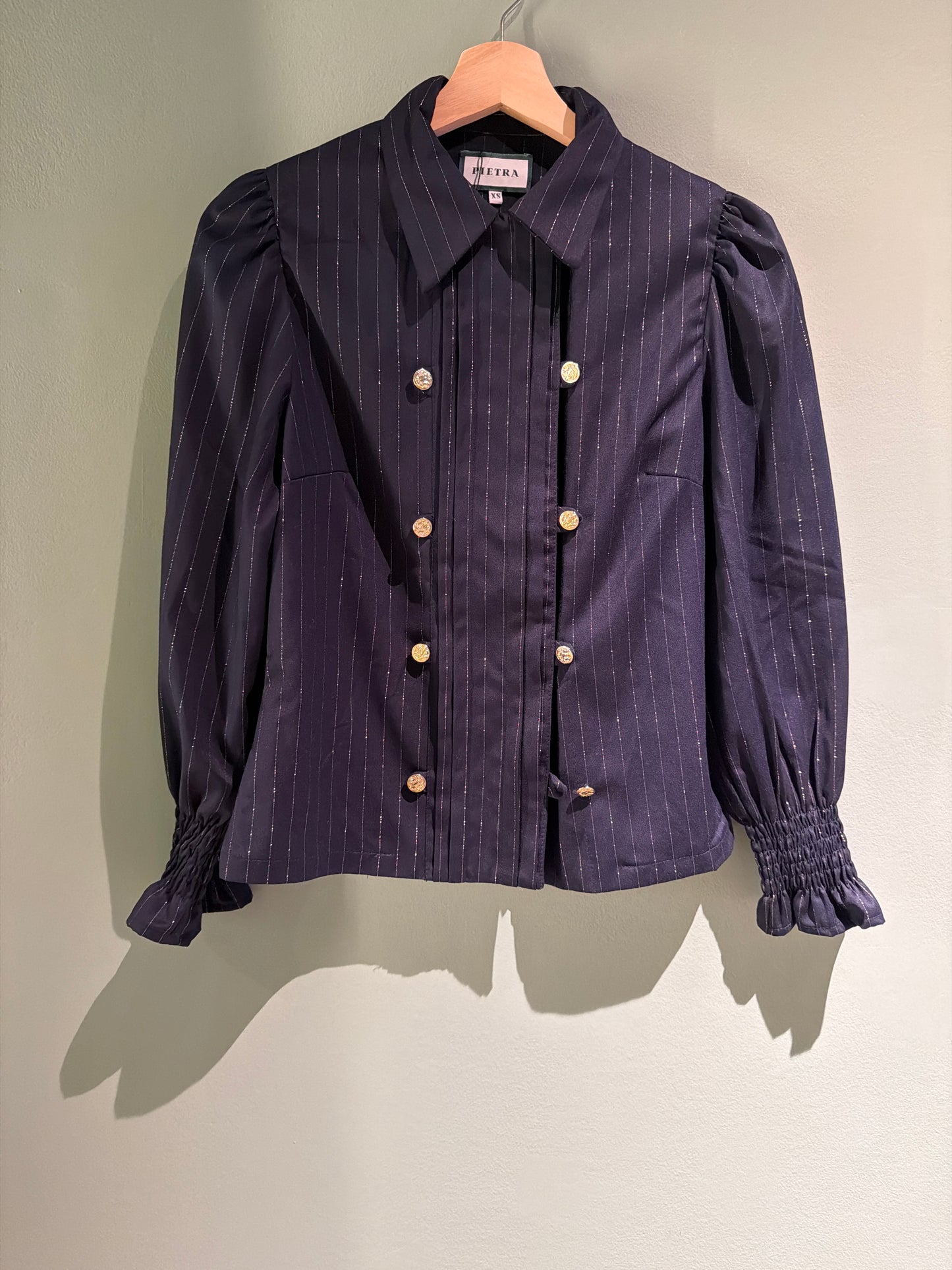 Camisa doble botón azul brillo