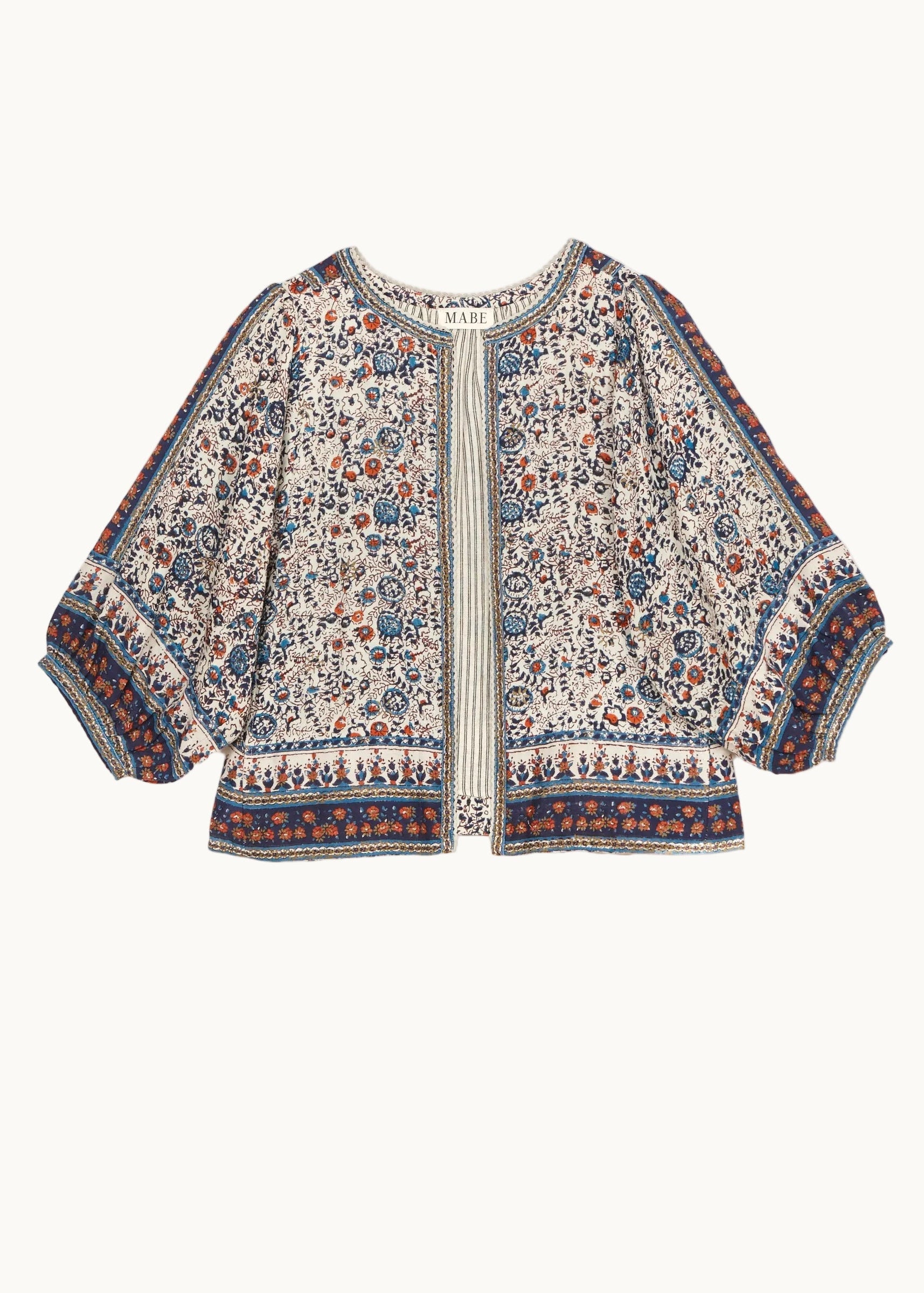 Chaqueta Cass en algodón con block print índigo, look – Mabe · PORTICO Concept, Turó Park Barcelona
