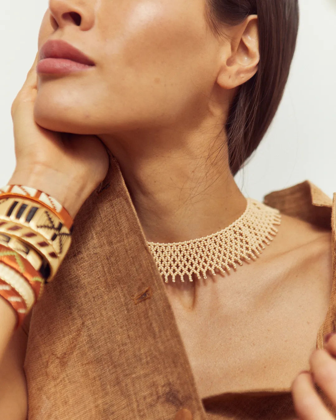 COLLAR LETICIA BEIGE
