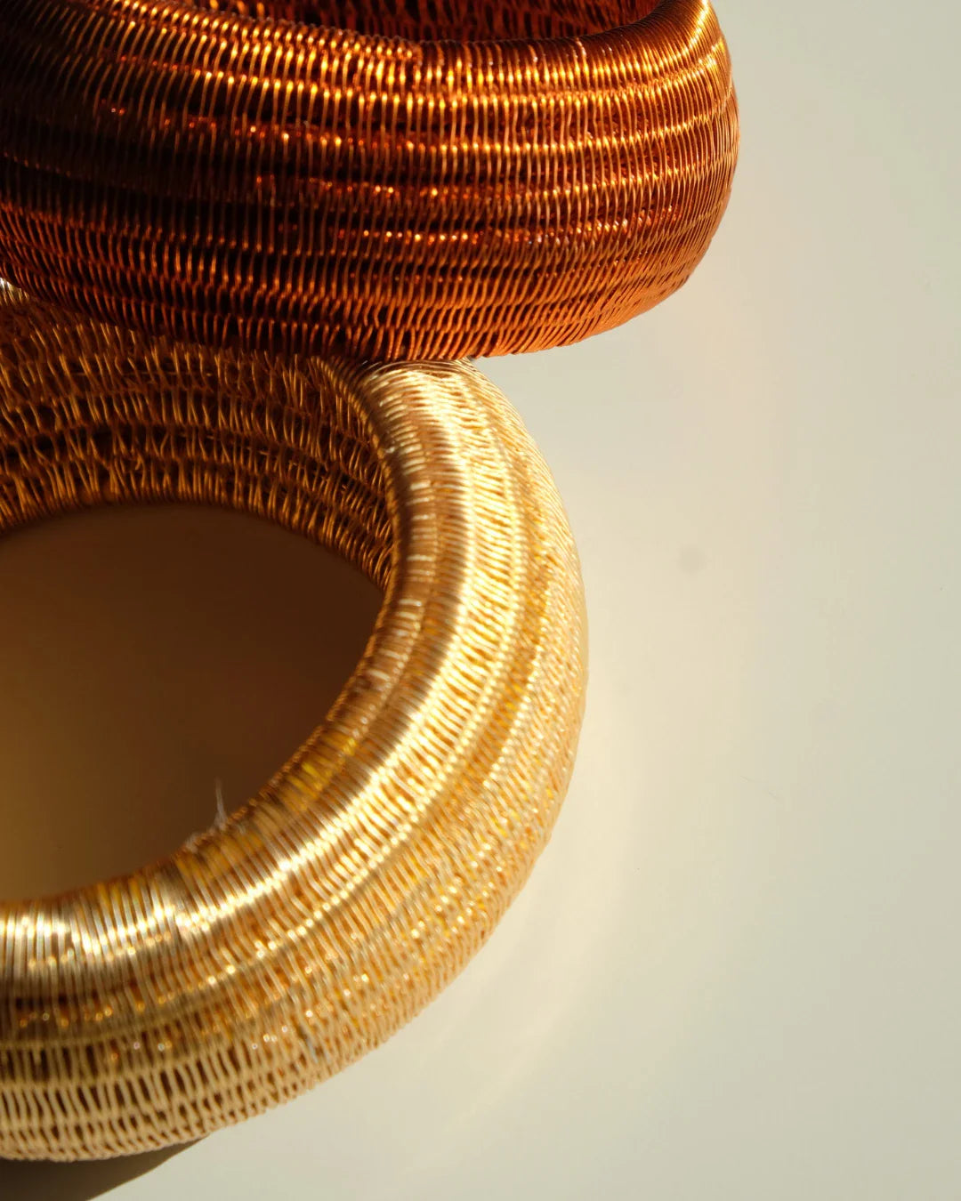Brazalete Felicia Oro de Coper · detalle 2