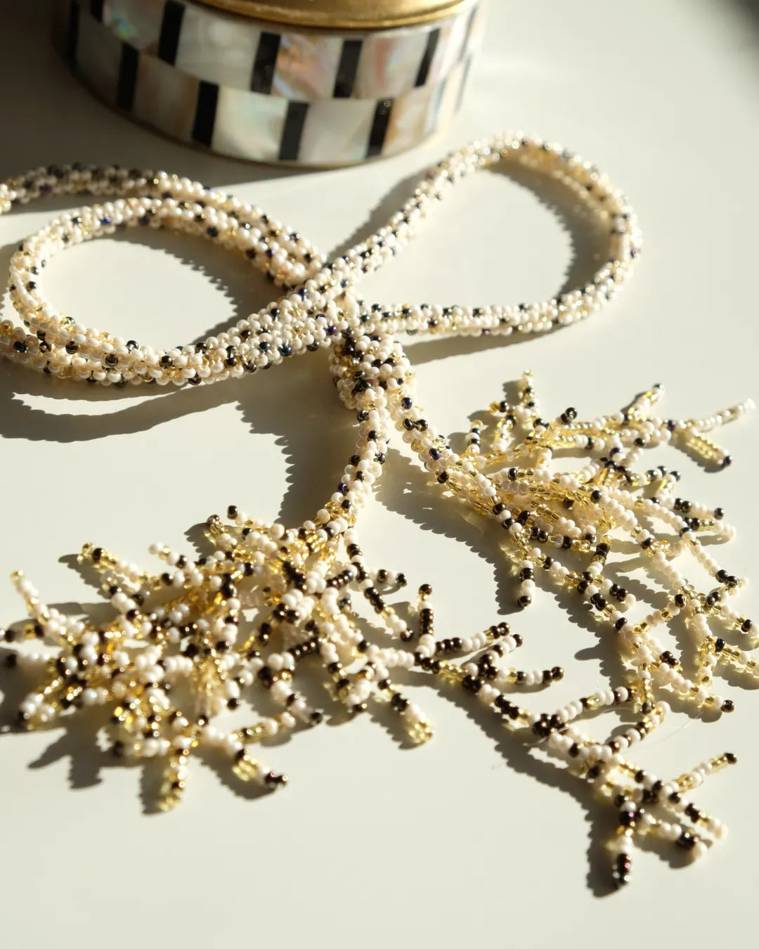 COLLAR MARA BEIGE