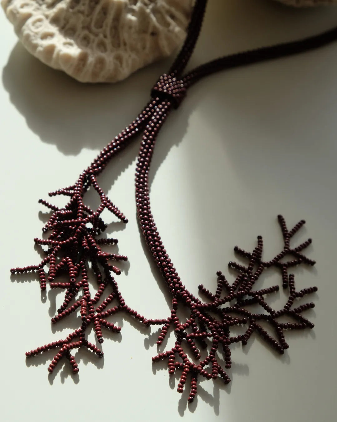 COLLAR MARA MALBEC