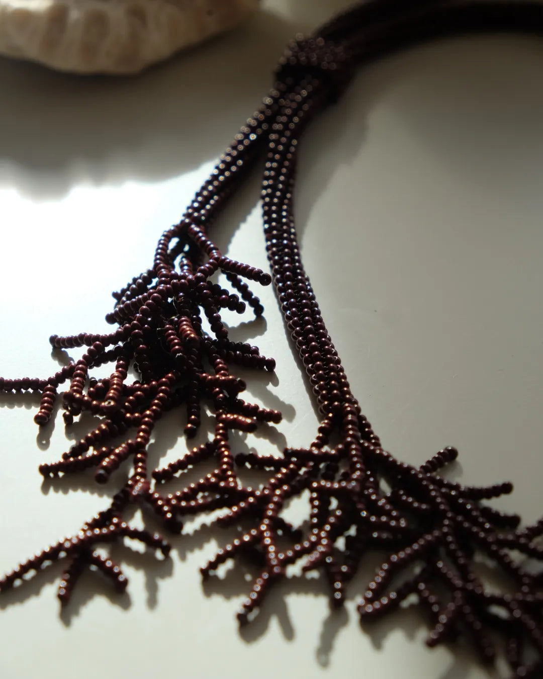 COLLAR MARA MALBEC