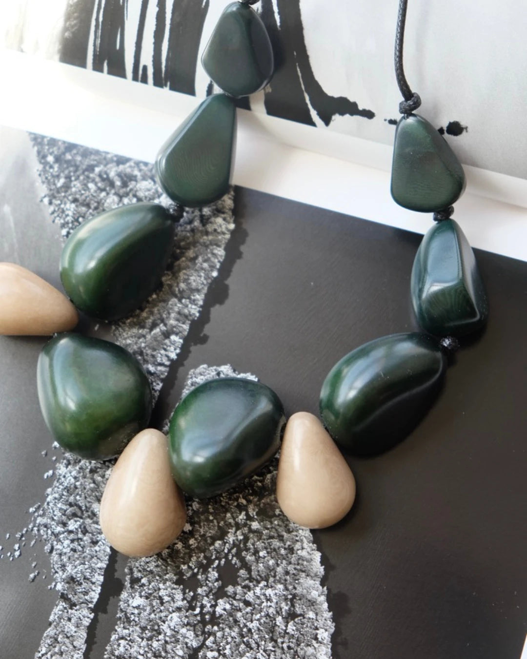 Collar Marina verde esmeralda de Coper · detalle 6
