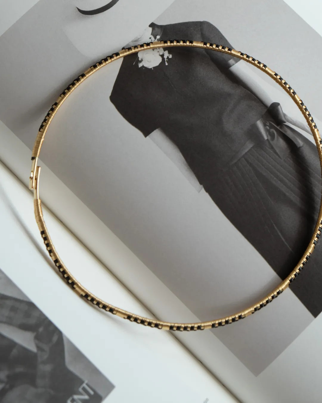 INGRID CHOKER NEGRO
