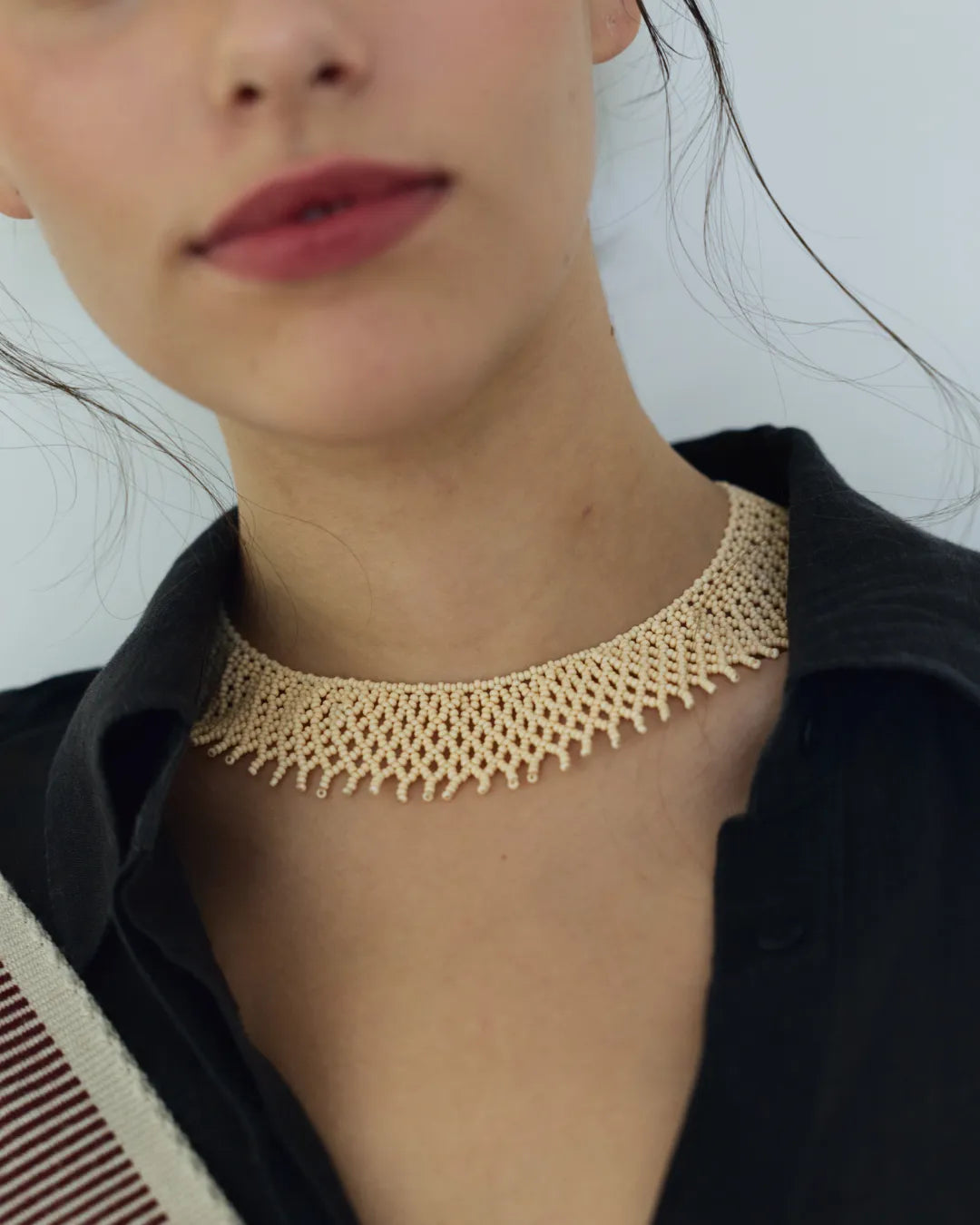 COLLAR LETICIA BEIGE