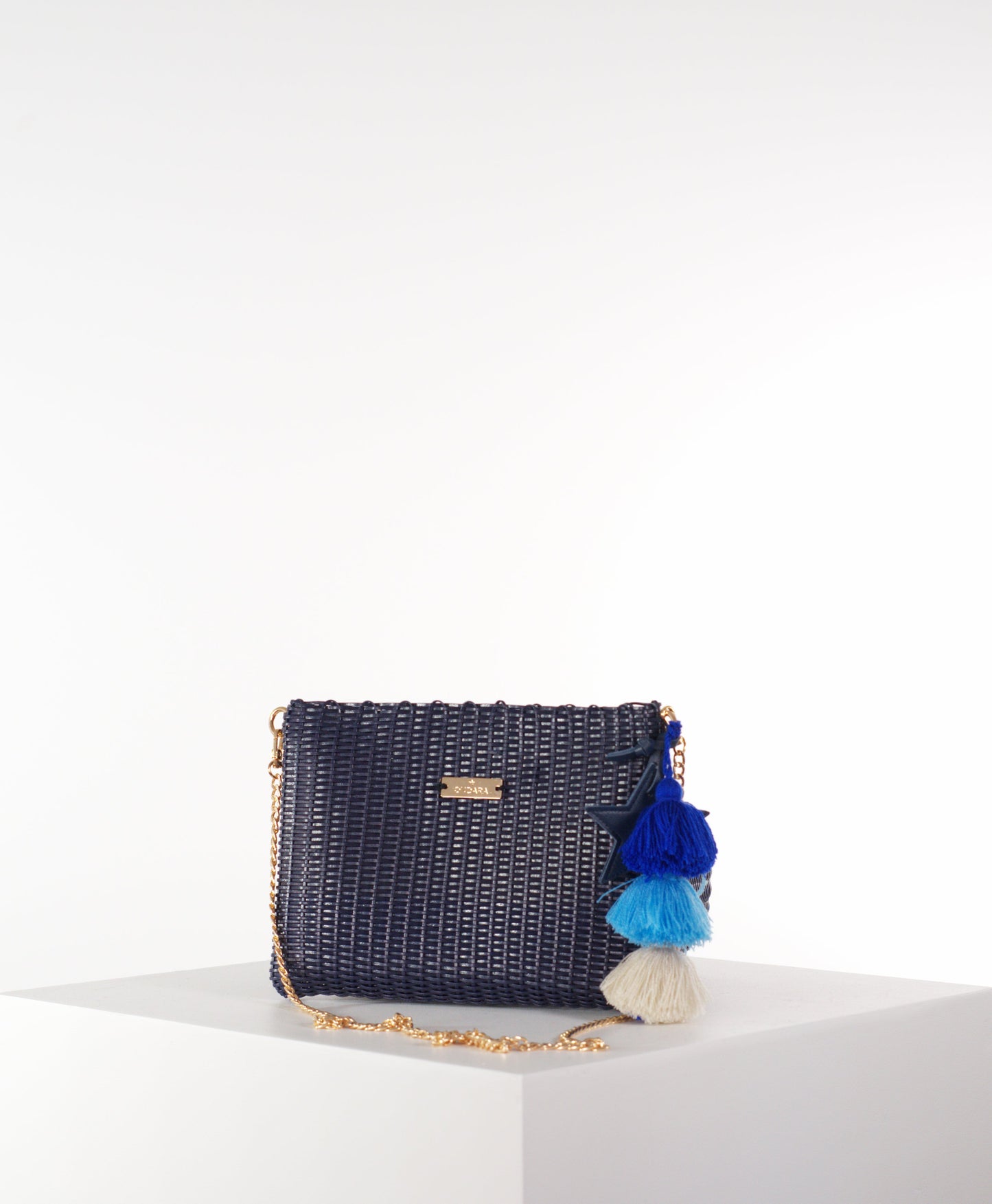 Clutch Ondara Azul Marino de Ondara Bags · detalle 1