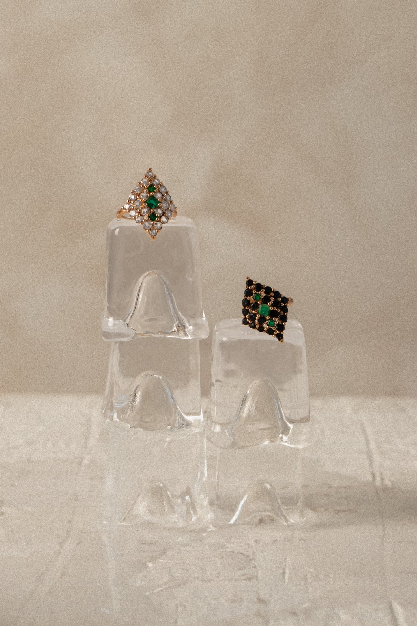 Anillo Lanzadera Cosima Negro