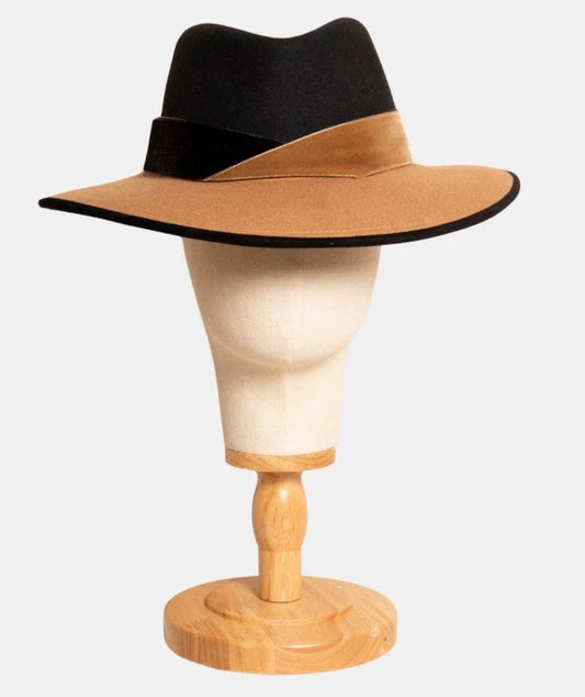 Sombrero camel y negro invierno