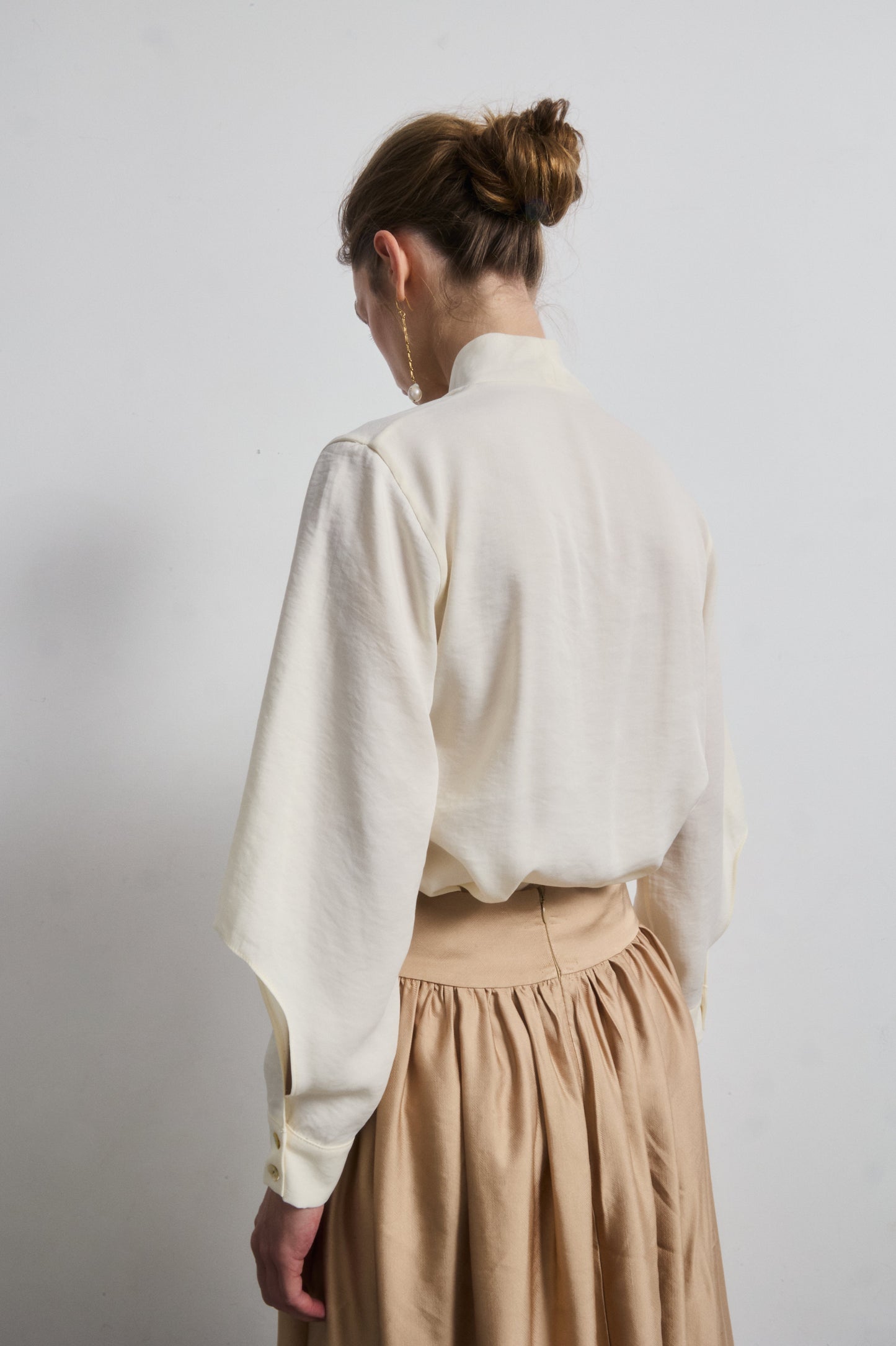 Camisa Gwyneth Blanco — Galcon Studio · detalle 7