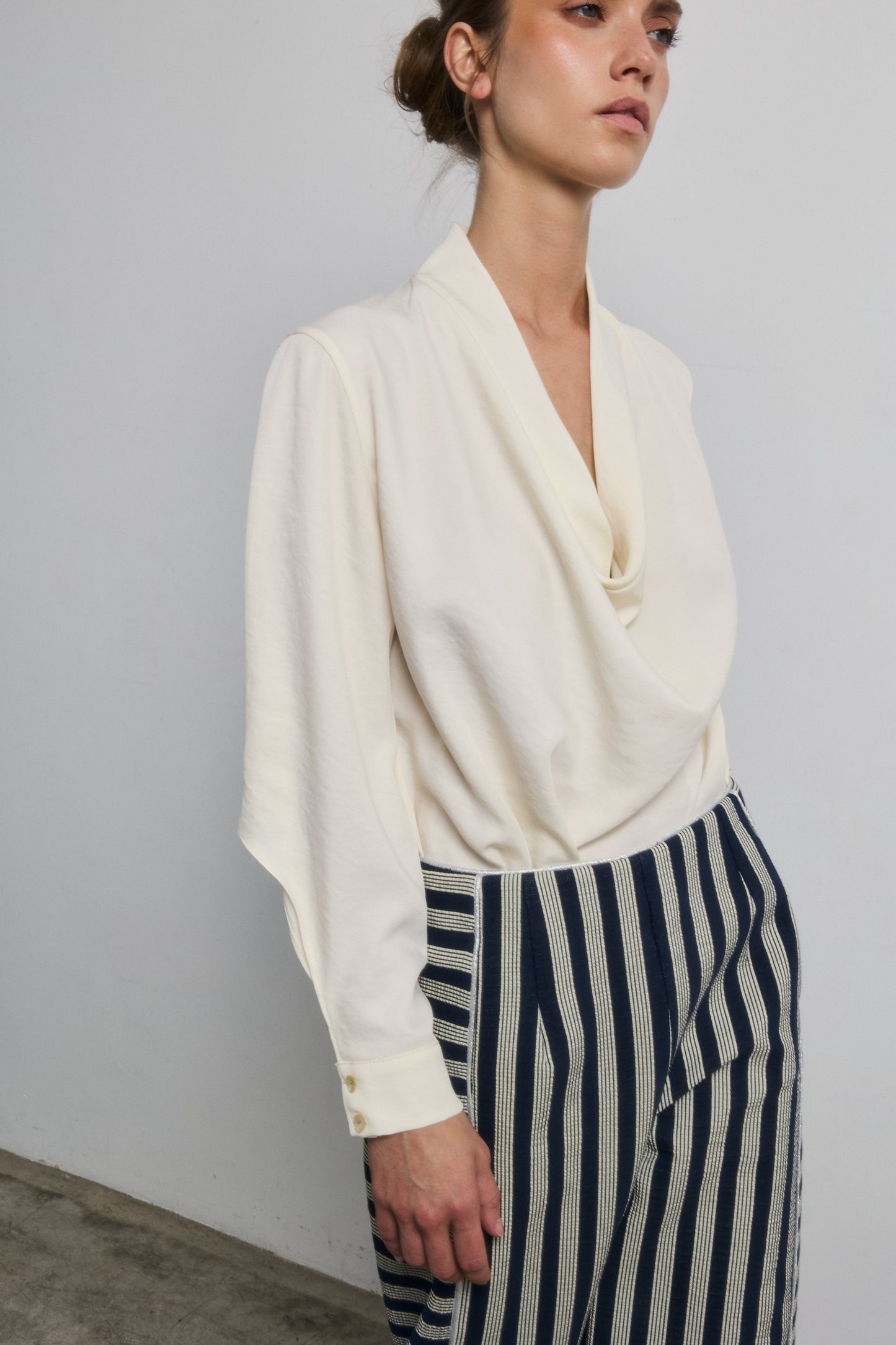 Camisa Gwyneth Blanco — Galcon Studio · detalle 1