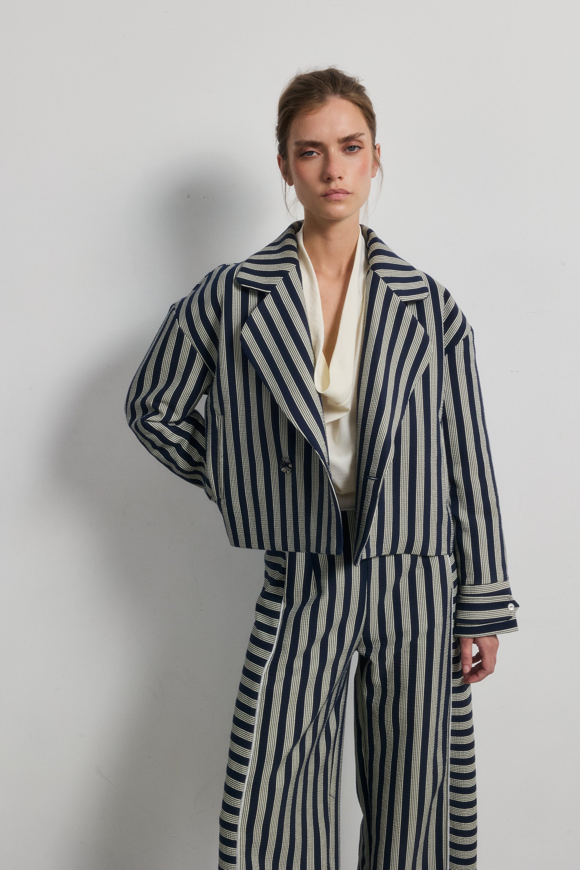 Chaqueta Alexa Rayas — Galcon Studio