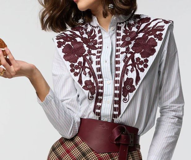 Camisa mani azul bordada