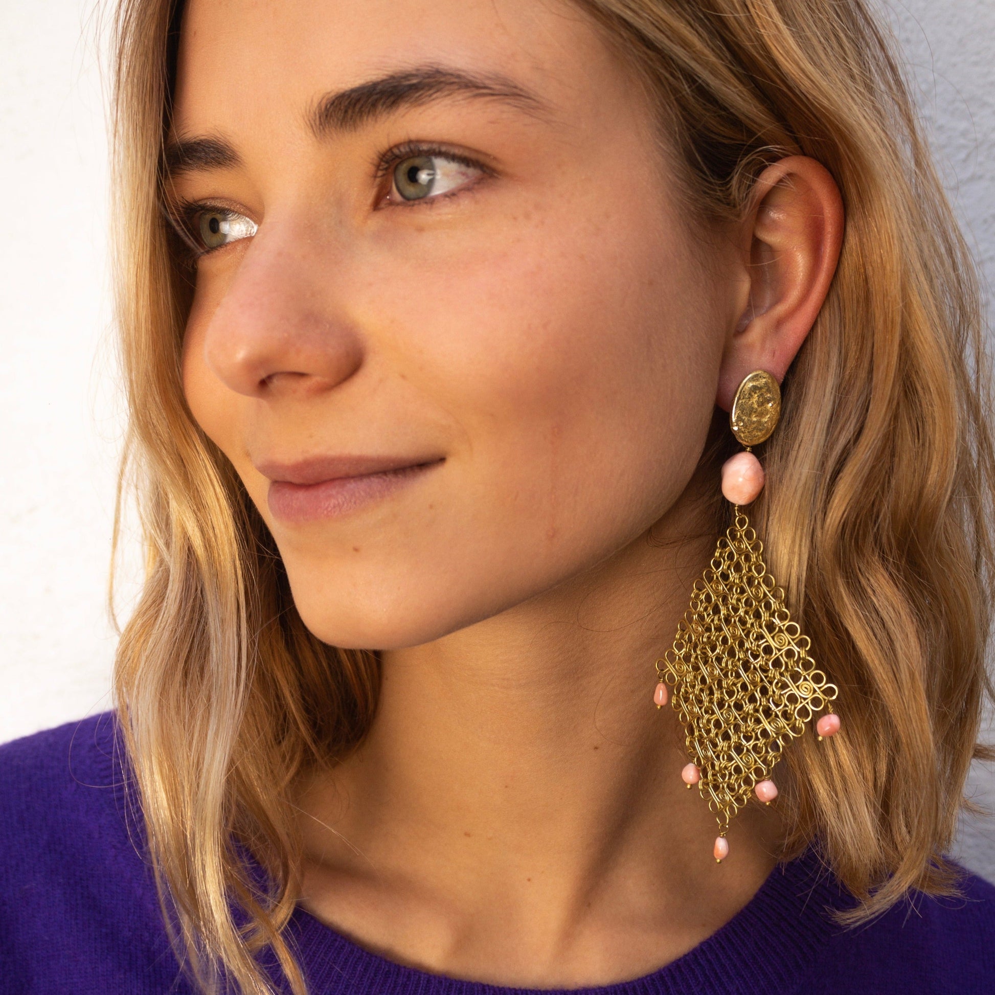 Pendientes Filigrana con Coral de Olga Prieto · detalle 1