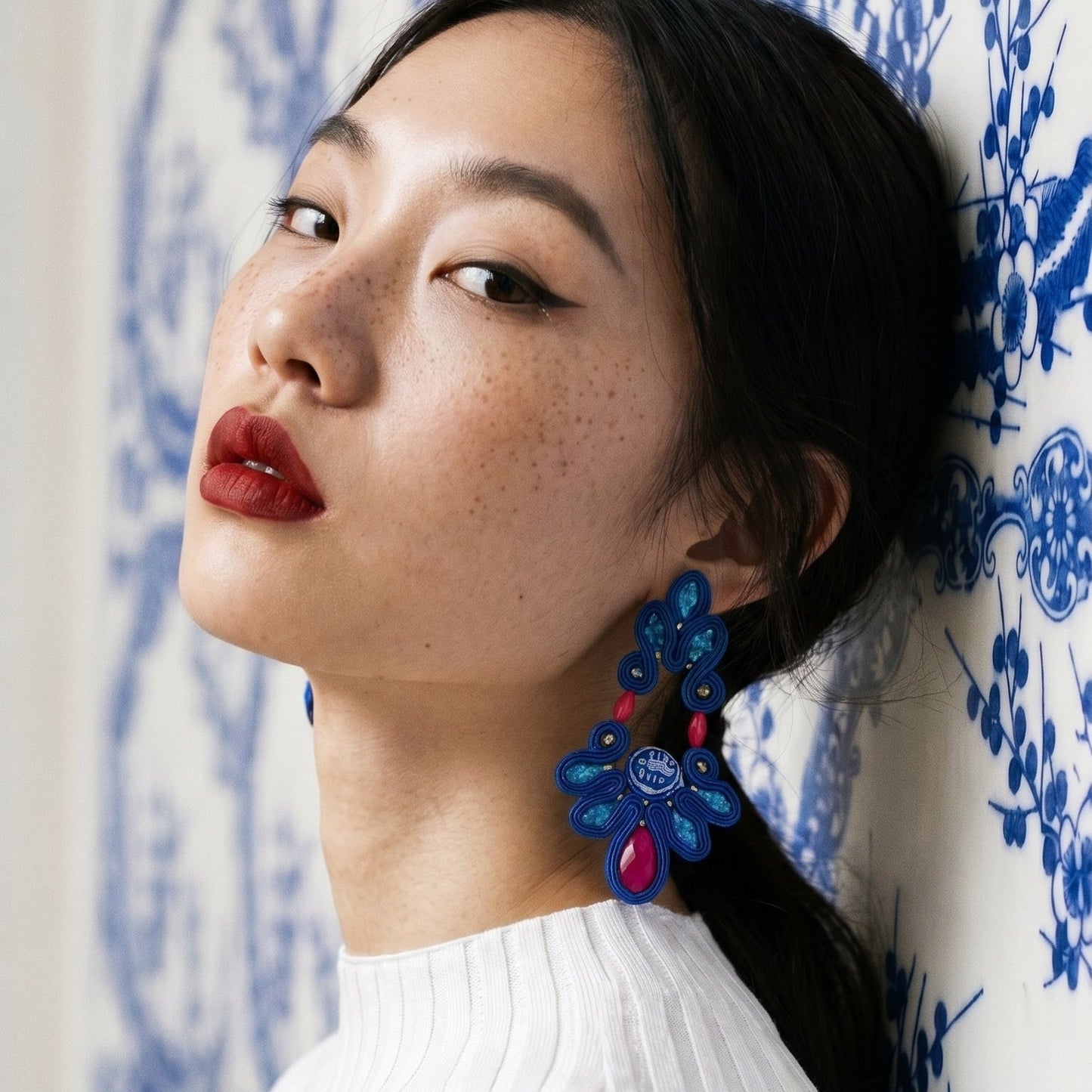 Pendientes Pagoda Indigo de Musula, detalle soutache · PORTICO Concept, Turó Park Barcelona
