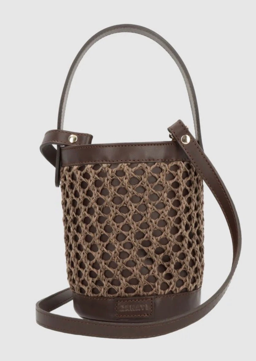 Bolso cubo zig zag blanco y negro