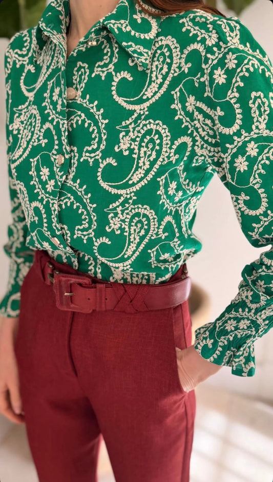 Camisa verde bordada