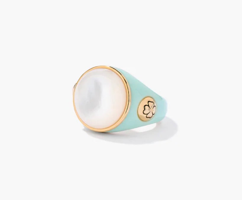 Anillo Dysie en baquelita azul turquesa – Aurélie Bidermann · PORTICO Concept, Turó Park Barcelona