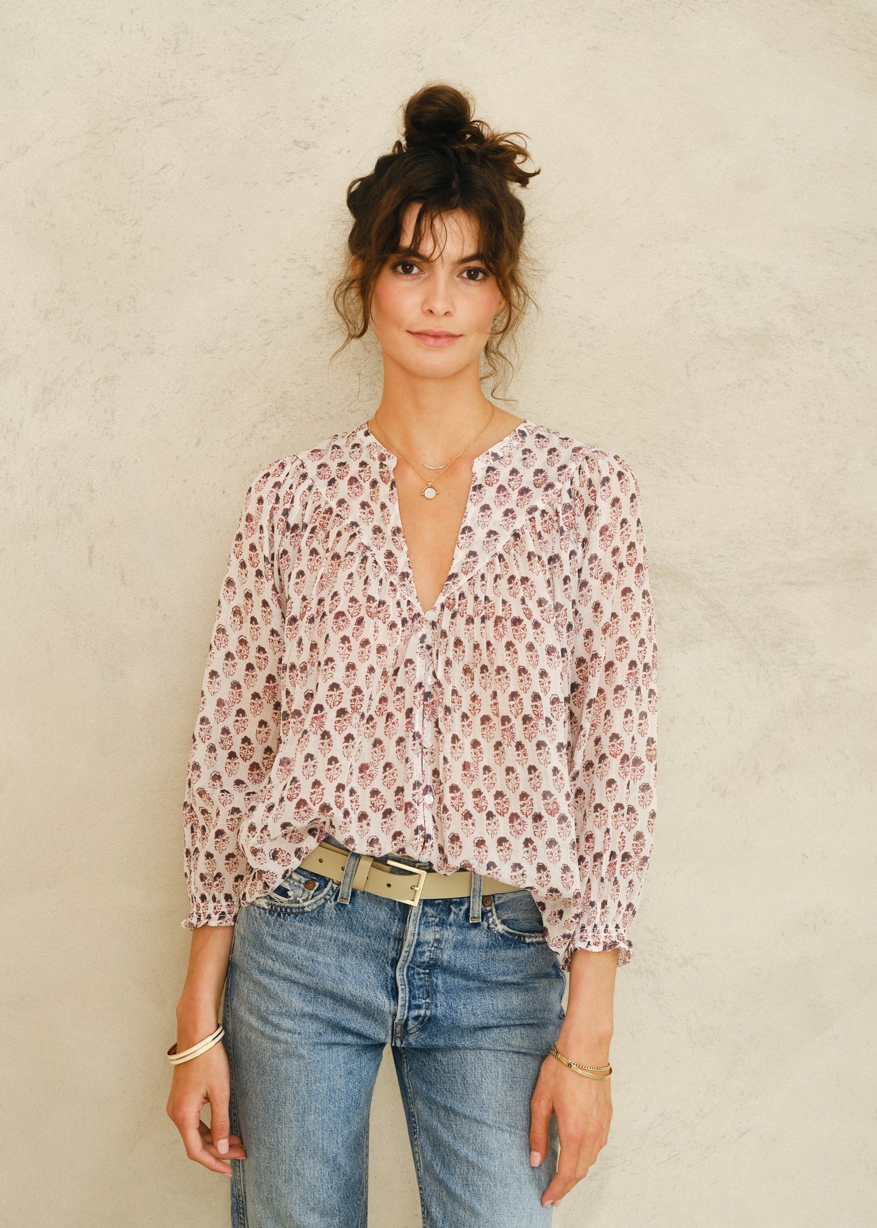 Top Kiki en crudo con estampado floral en rojo – Mabe · PORTICO Concept, Turó Park Barcelona