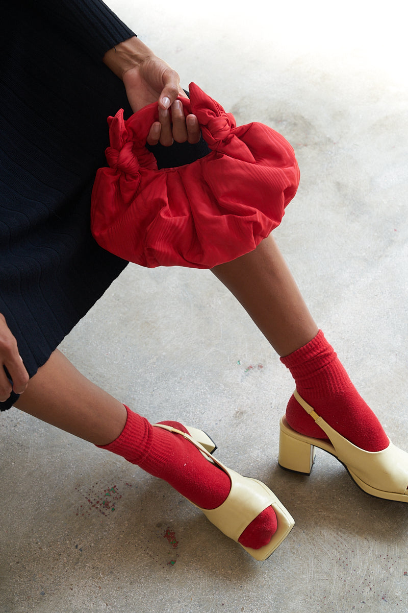 Bolso Bernatta Mini rojo jacquard de Laia Alen – Laia Alen · PORTICO Concept, Turó Park Barcelona (vista 5)