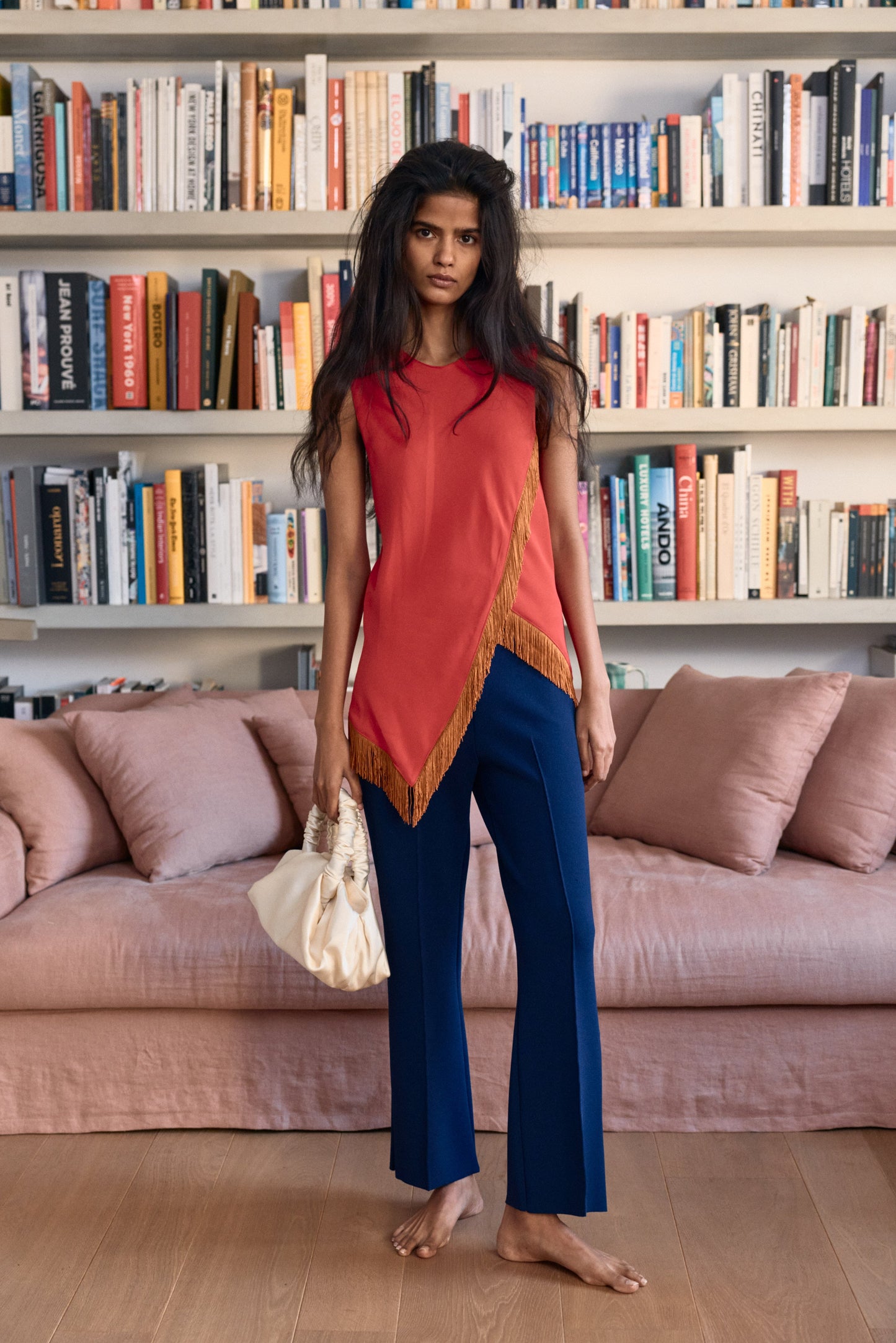 Top Ines rojo con flecos bordados de Laia Alen – Laia Alen · PORTICO Concept, Turó Park Barcelona