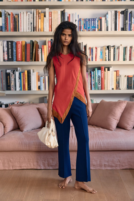 Top Ines rojo con flecos bordados de Laia Alen – Laia Alen · PORTICO Concept, Turó Park Barcelona