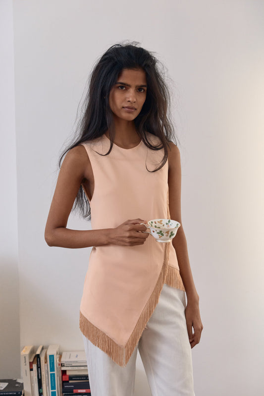 Top Ines rosa empolvado con flecos bordados de Laia Alen – Laia Alen · PORTICO Concept, Turó Park Barcelona