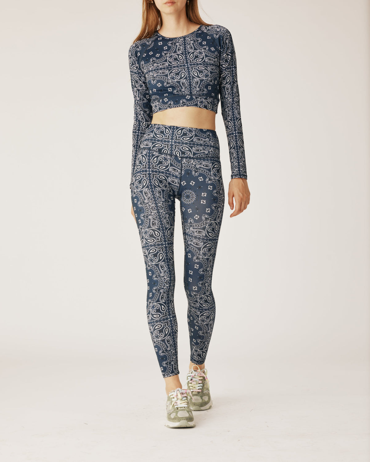 Pantalón de Yoga Bandana Azul Marino de Arizona Love · vista 3