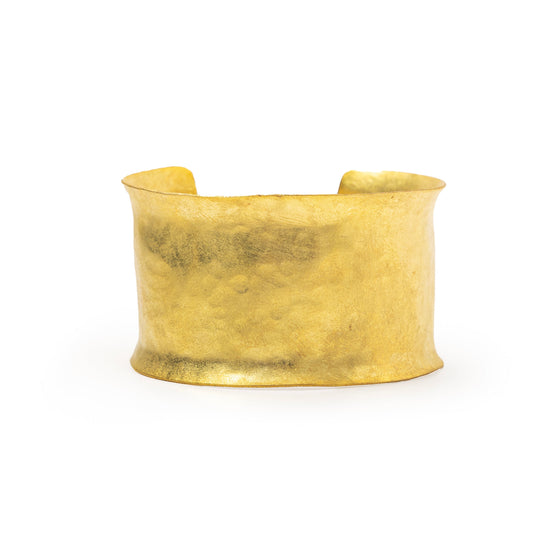 Brazalete Artemisa de Olga Prieto · latón trabajado a mano