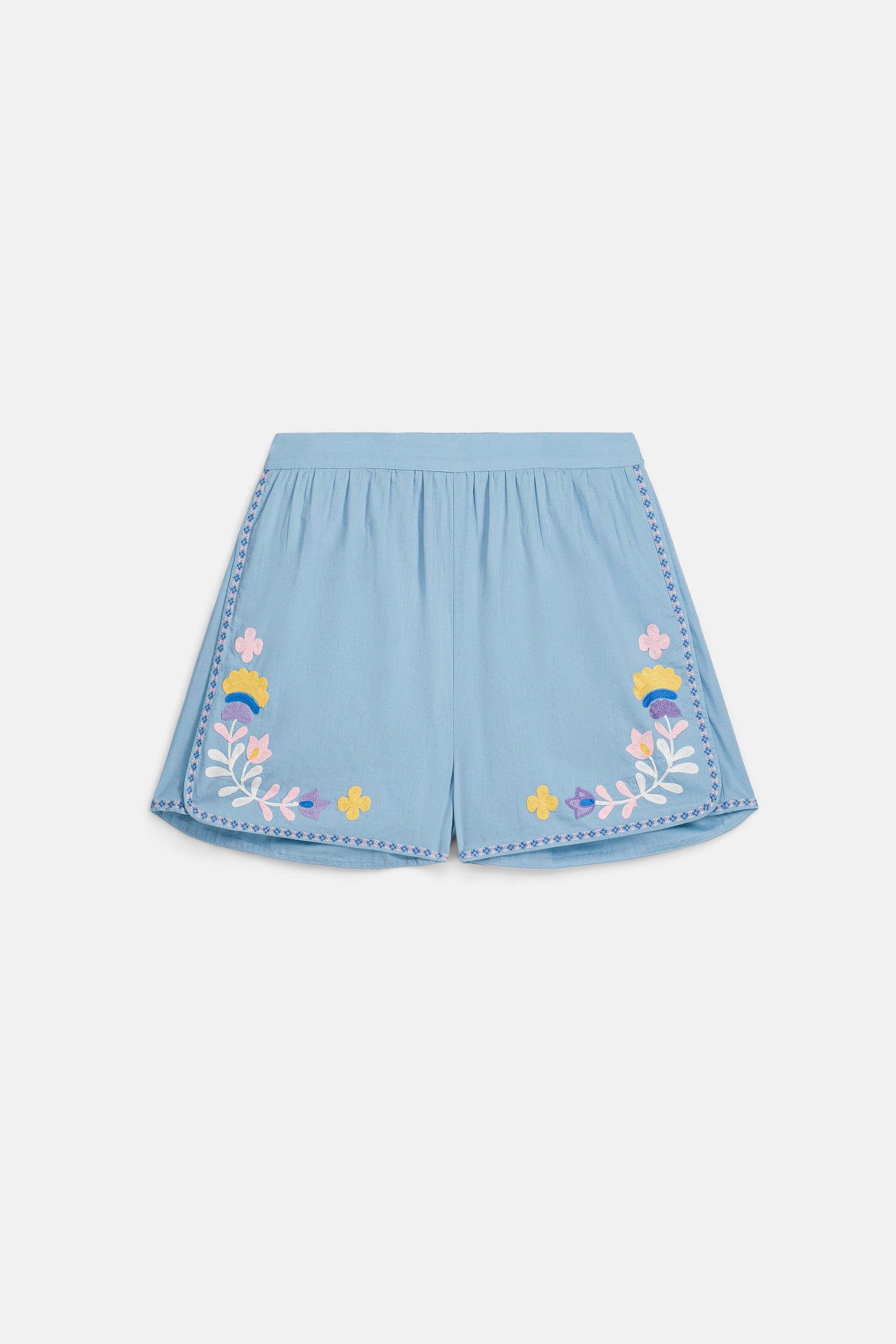 Short Maiwa, pantalón corto azul stone blue con bordado – Louise Misha · PORTICO Concept, Turó Park Barcelona (vista 5)