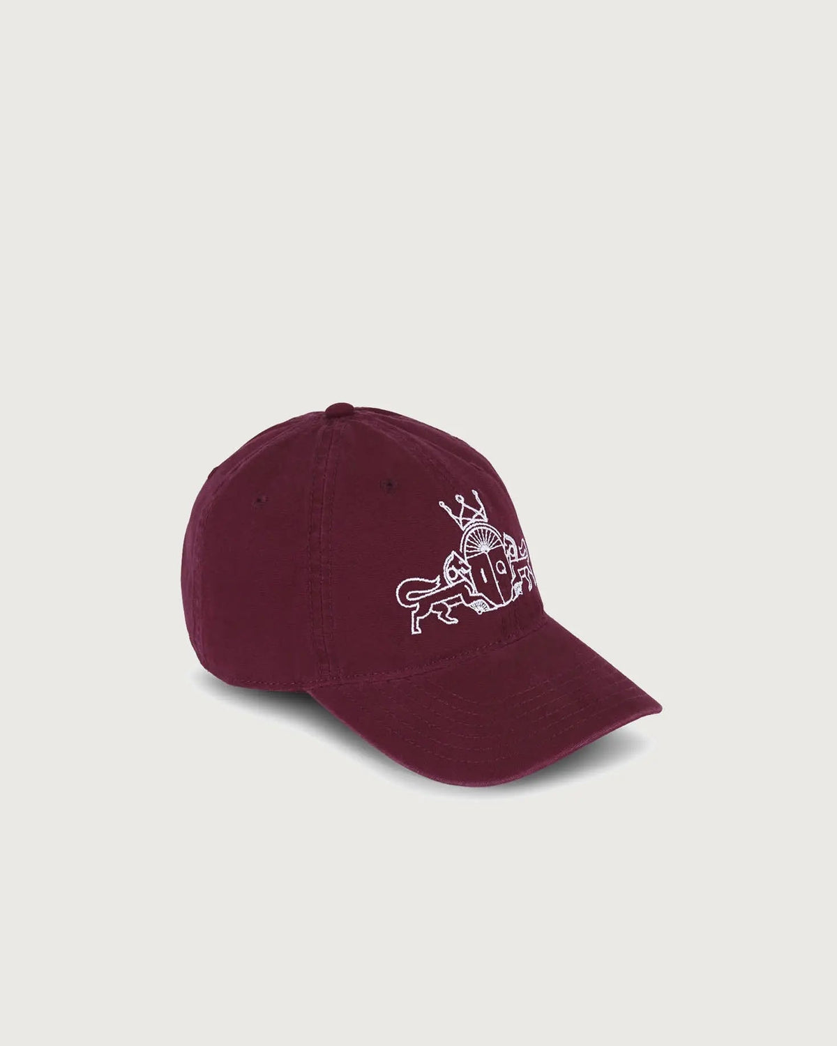 Gorra Juana burdeos de IQ Collection con logo bordado en blanco