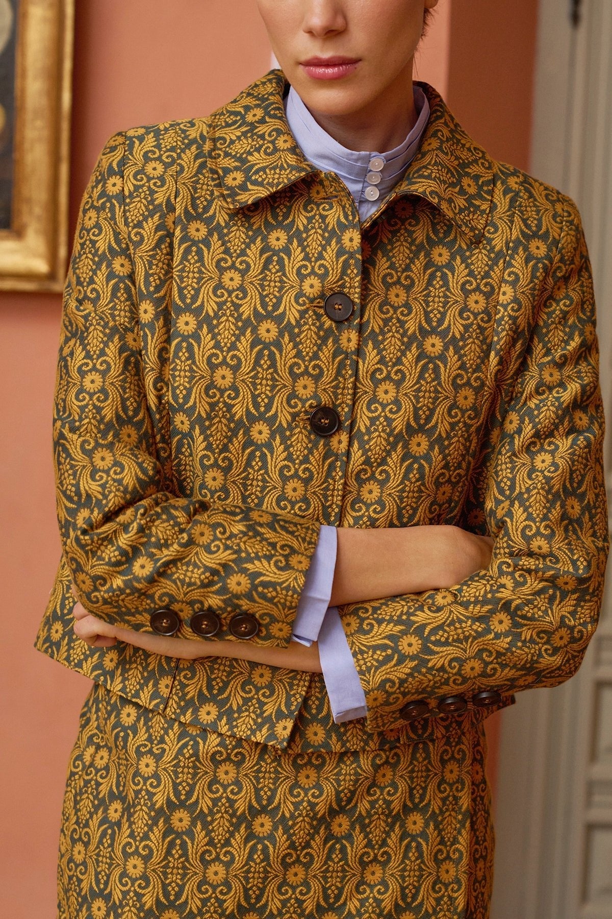 Chaqueta Junot Jacquard Barroco de Maria de la Orden - detalle motivo barroco
