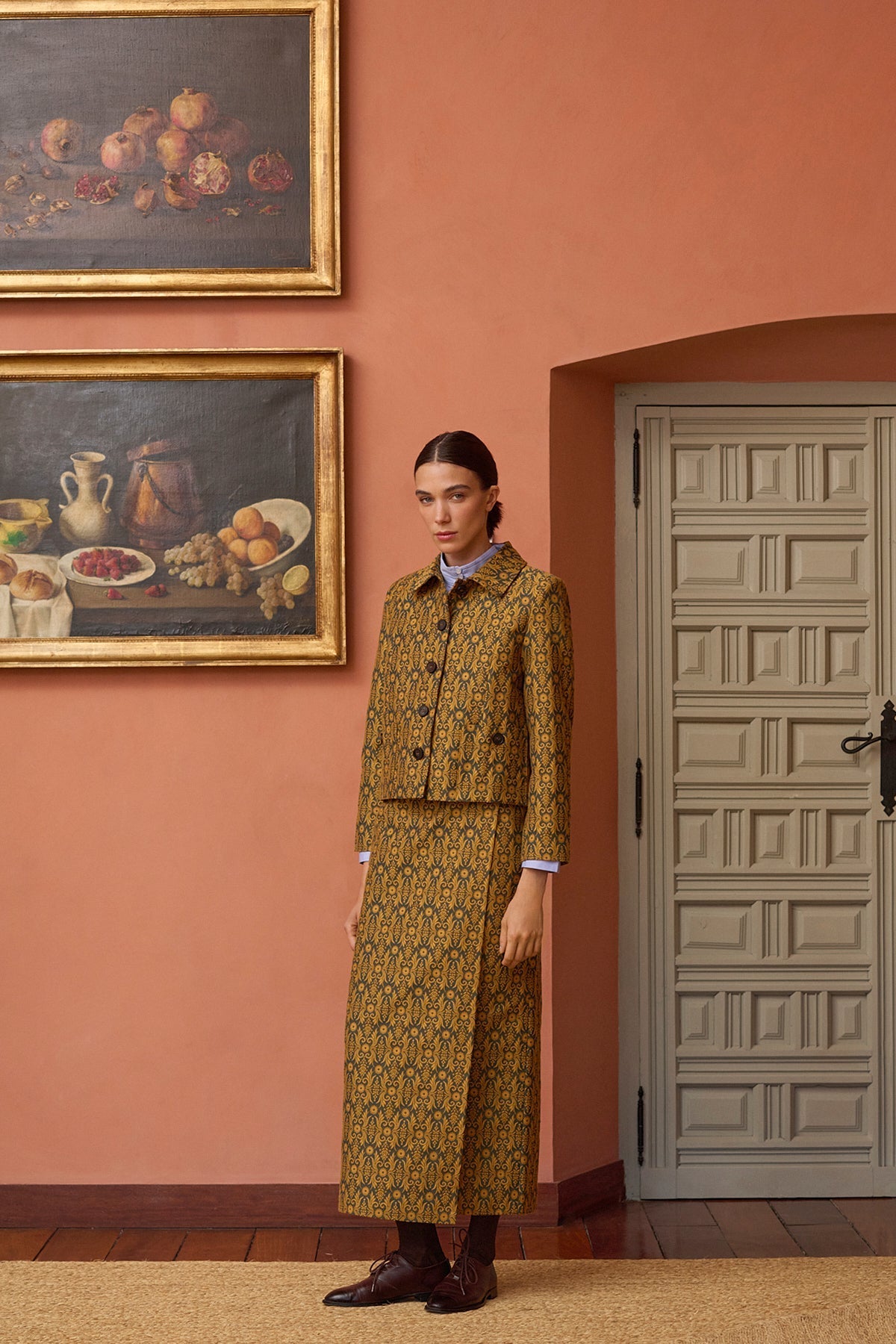 Falda Segur Jacquard Barroco de Maria de la Orden - styling